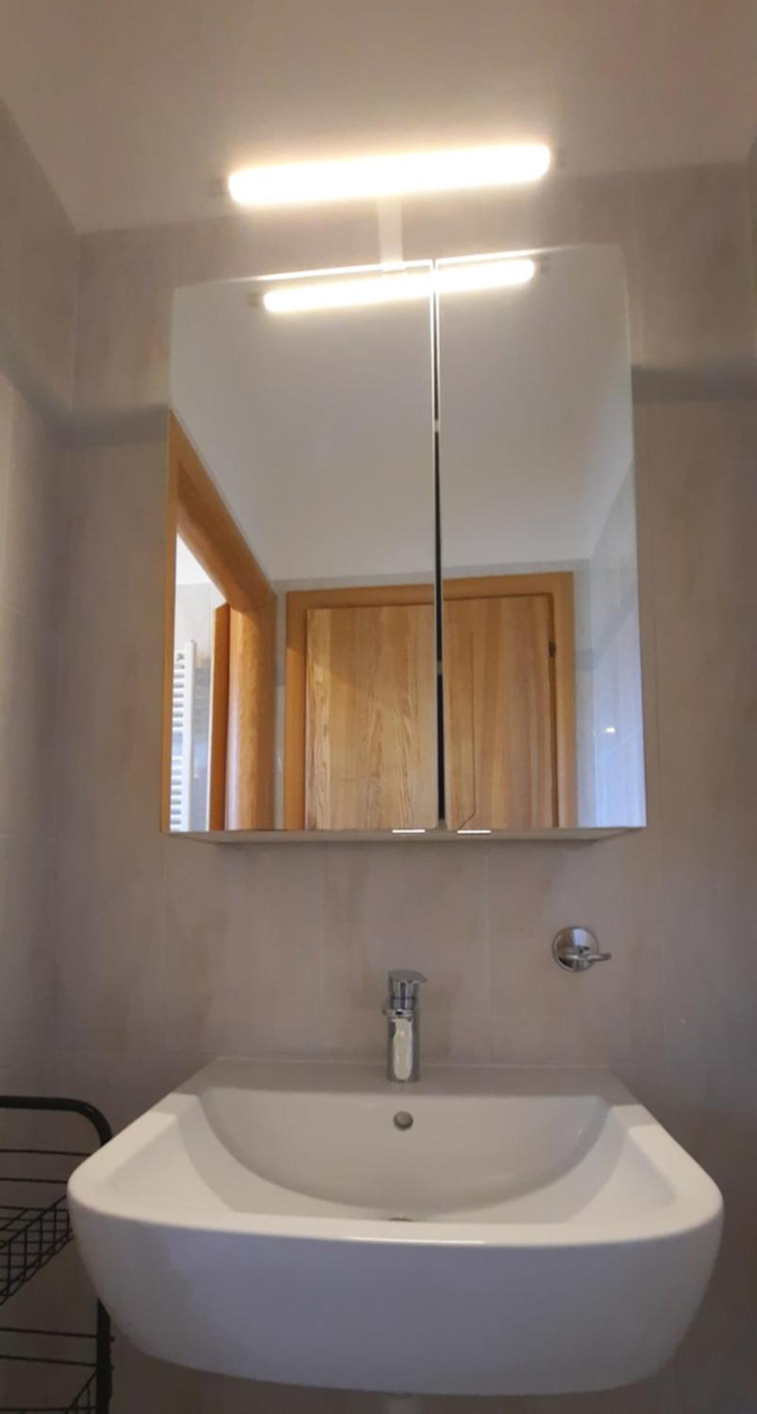 Ferienwohnung Gallo Mit Ueberdachter Terrasse Parkplatz 100 Mtr Z Strand Cannobio Kültér fotó